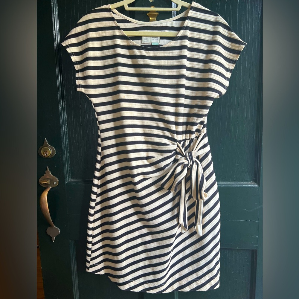 Cute dress from Anthropologie- brand is Saturday Sunday. Size medium